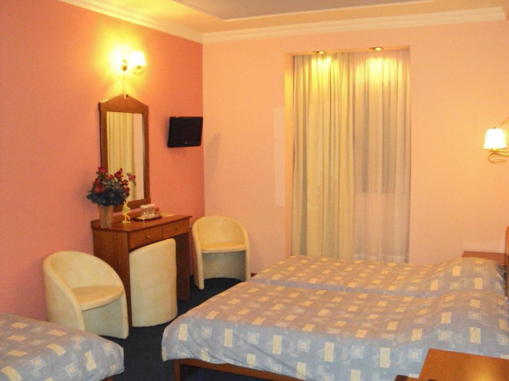 Astoria Hotel Traditional Comotini Quarto foto